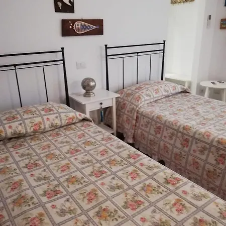 Panzió Un Mare Di Gioia 3*